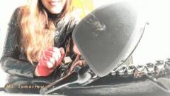 DommeTomorrow – Boot Cleaning Beast