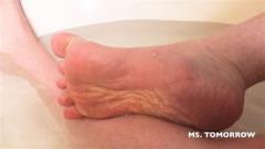 DommeTomorrow – Bath Feet