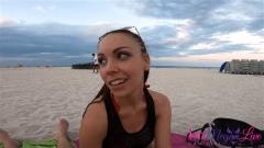 ImMeganLive – PUBLIC BEACH WACKING OFF
