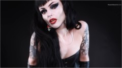 Empress Poison – Leather Step Mommy