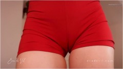 Eva de Vil – Hot Camel Toe Worship