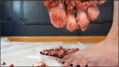 Freya Reign – Lick The Cake From My Toes Foot Fetish
