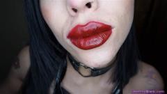 Jasminedark – Lipstick Slave Facial