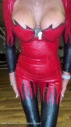 LADYDARKANGEL  – A Tease And In Need Of A Shine