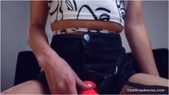 Miss Amina Rose – A Pegging Experiment