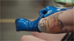 Miss Ellie Mouse – Fitting of Blue Latex Gloves