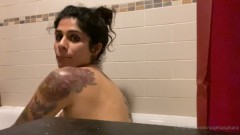 Mistress Sophia Sahara – You  wish  you  were  My  dirty  bath  water Foot