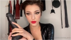 Poland Goddess Perse – Green And Red Game – Would You Like To Play JOI Game