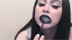 PrincessDi – Lots of Sexy Sensual Kisses Black Lips