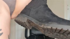 Tattooed Temptress – Boot Licker Impregnation Fetish