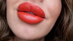 Tattooed Temptress – Lipstick Kisses On Your Cock