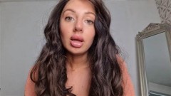 Tattooed Temptress – Pervert Wanks For Mommy