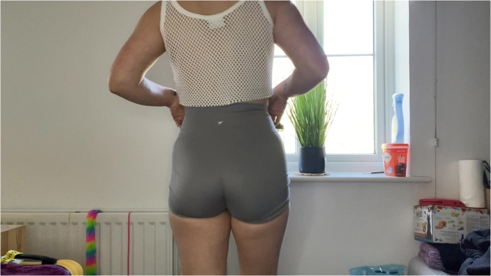 Delilah Jynx – Ass focused workout with your hot PT