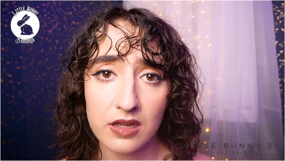 LittleBunnyB – Stripper Fucks You for your Smart Sperm