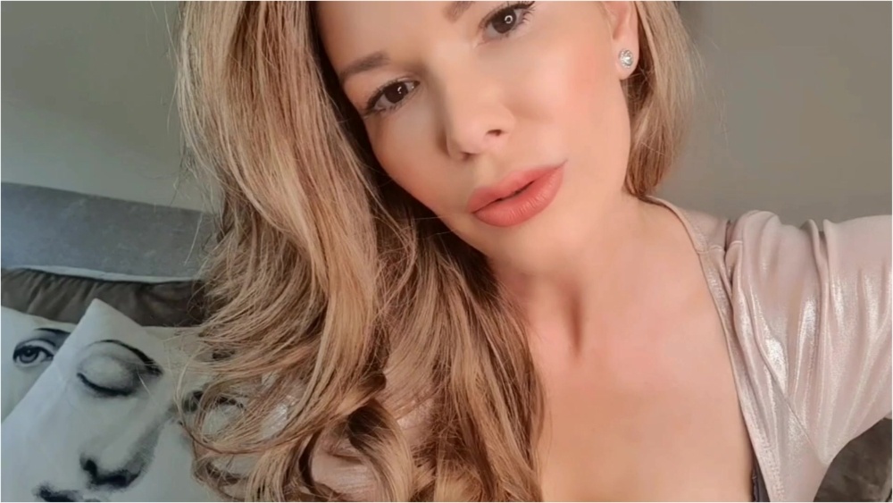 MissTiff – Fuck off loser