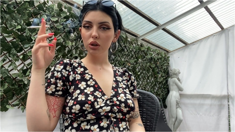 Mistress Glamorous – Casual Smoking POV & Dirty Feet