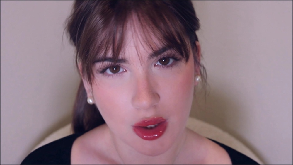 Princess Claretta – Juicy Lips Fetish