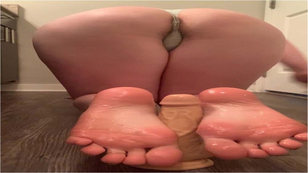 itskinkerbell – Dildo FJ
