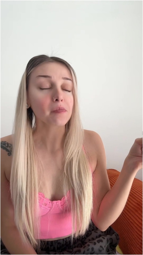 milajoyce69 – Crumbl Cookie Mukbang