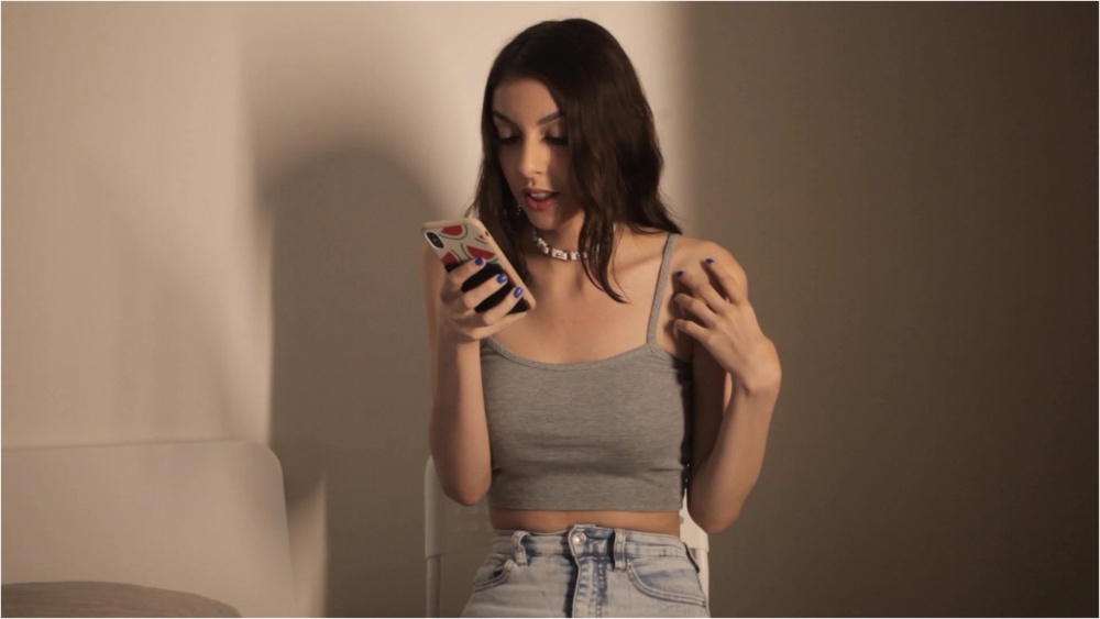ChloeNight – Custom Cock Rating #5