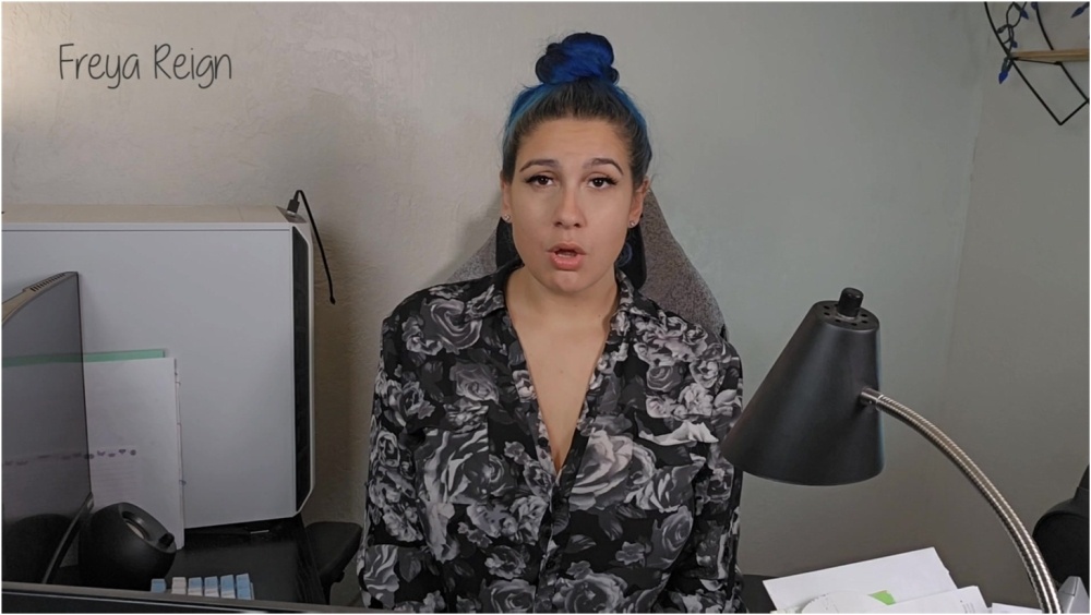 Freya Reign – Cross Dress For Your Boss Public Humiliation Dirty Talk