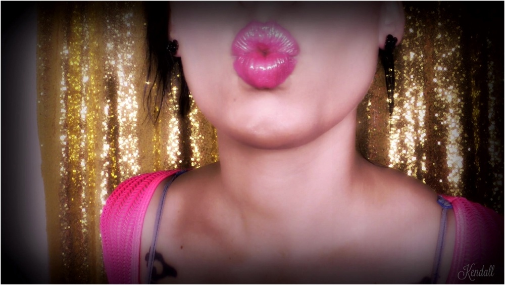 Kendall Olsen – Cupids Bow Kisses