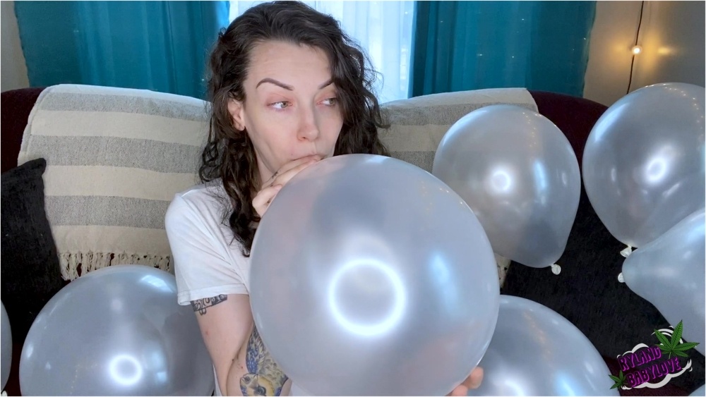 Ryland BabyLove – inflating balloons
