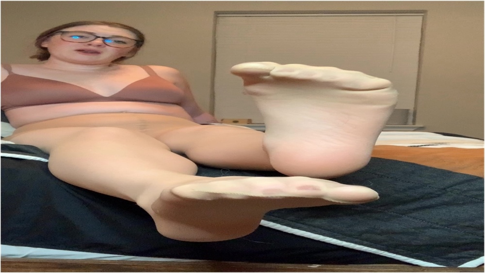 itskinkerbell – Beta bitch part 1