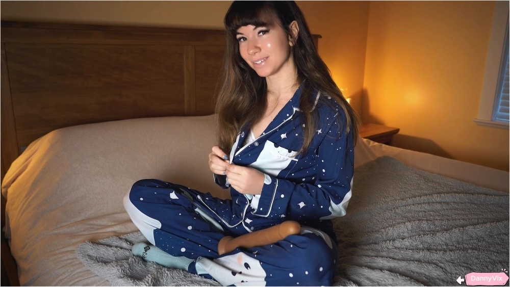 DannyVix – Bestie Dreams You’re Bi