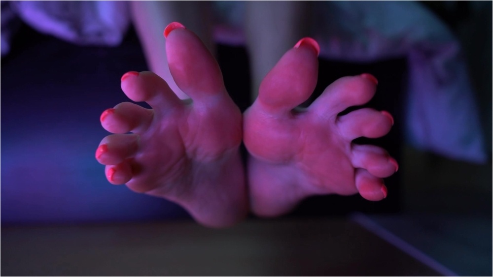 Imilia Audley – Candy Nails and Soft Soles