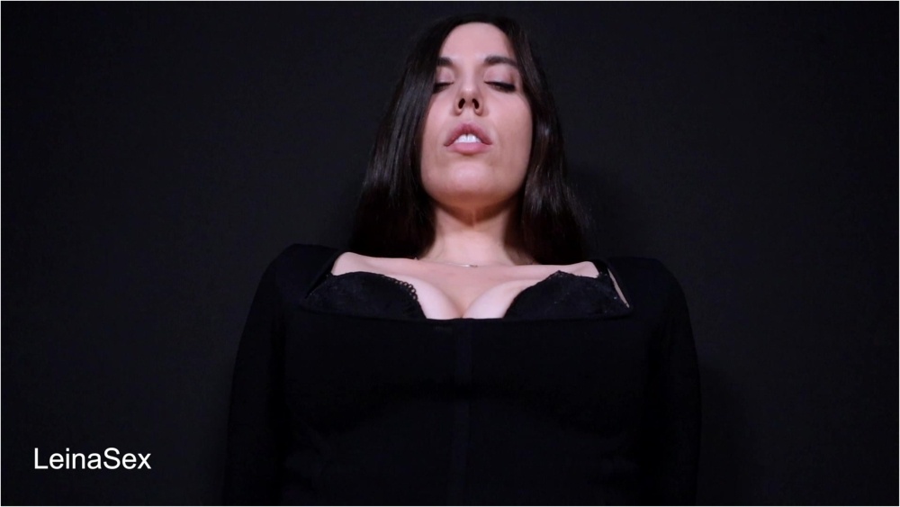 Leina Sex – Sexo en tu entrevista de trabajo