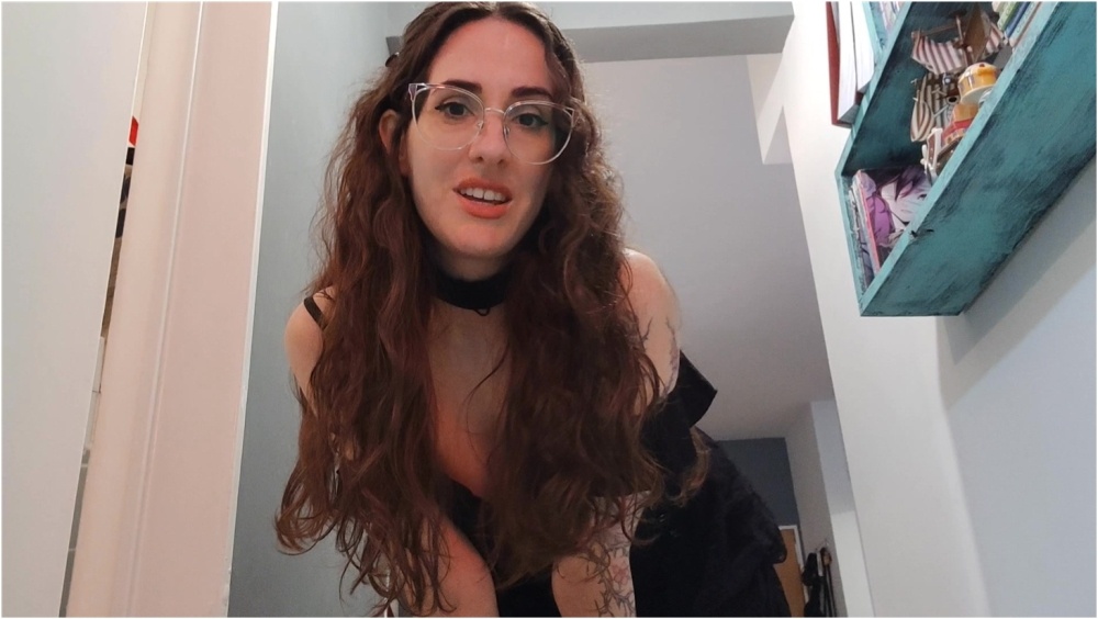 Mistress Maxima – I need you locked all month