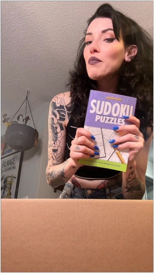 Ryland BabyLove – Packing a care Package for Tia Beanie
