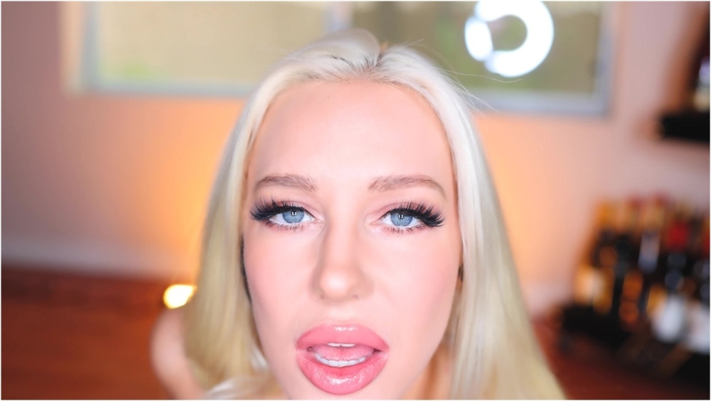 tarababcock – ORAL FIXATION AND LEGGINGS INTIMATE DIRTY TALK ASMR