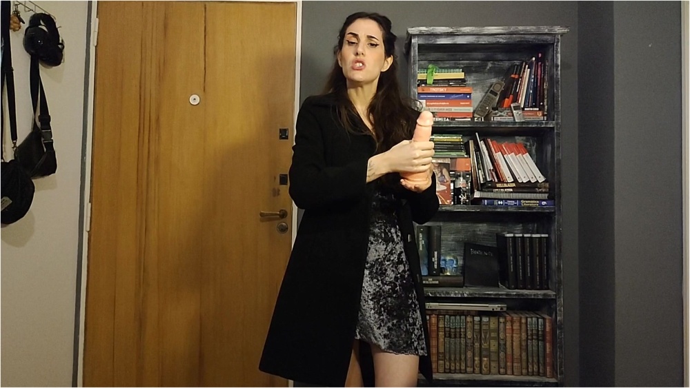 Mistress Maxima – Be my new slut