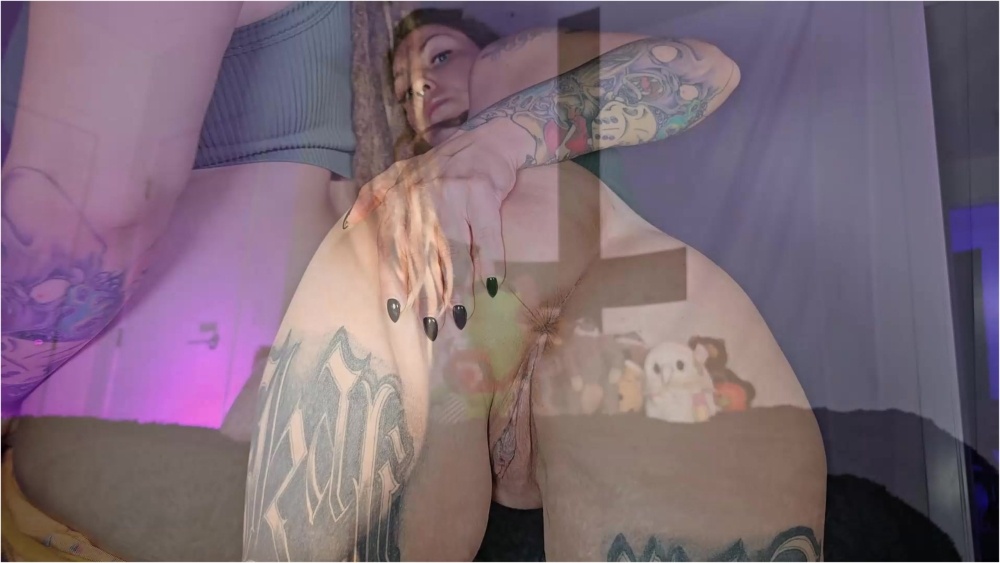 Spookybunz – He’s too big for condoms babe